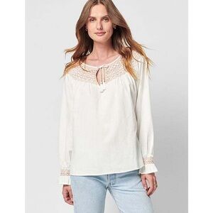 Faherty embroidered blouse in organic cotton size small new without tags.